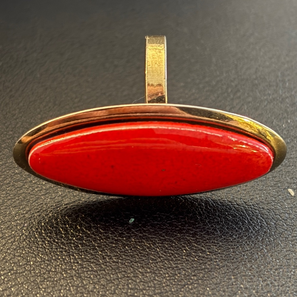 Vintage Gold-Tone Adjustable Ring with Elongated Red Ceramic Oval Embellishment